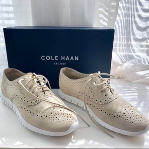 Cole Haan Women's ZERØGRAND Wingtip Oxford 7.5b